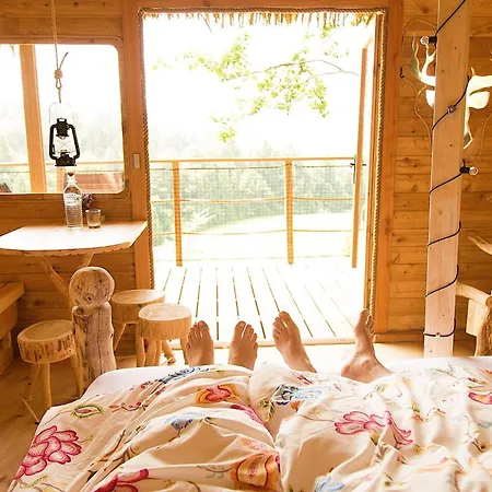 Treehouses Karlov Pod Pradedem Διαμέρισμα Bruntál
