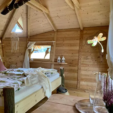Treehouses Karlov Pod Pradedem * Bruntál